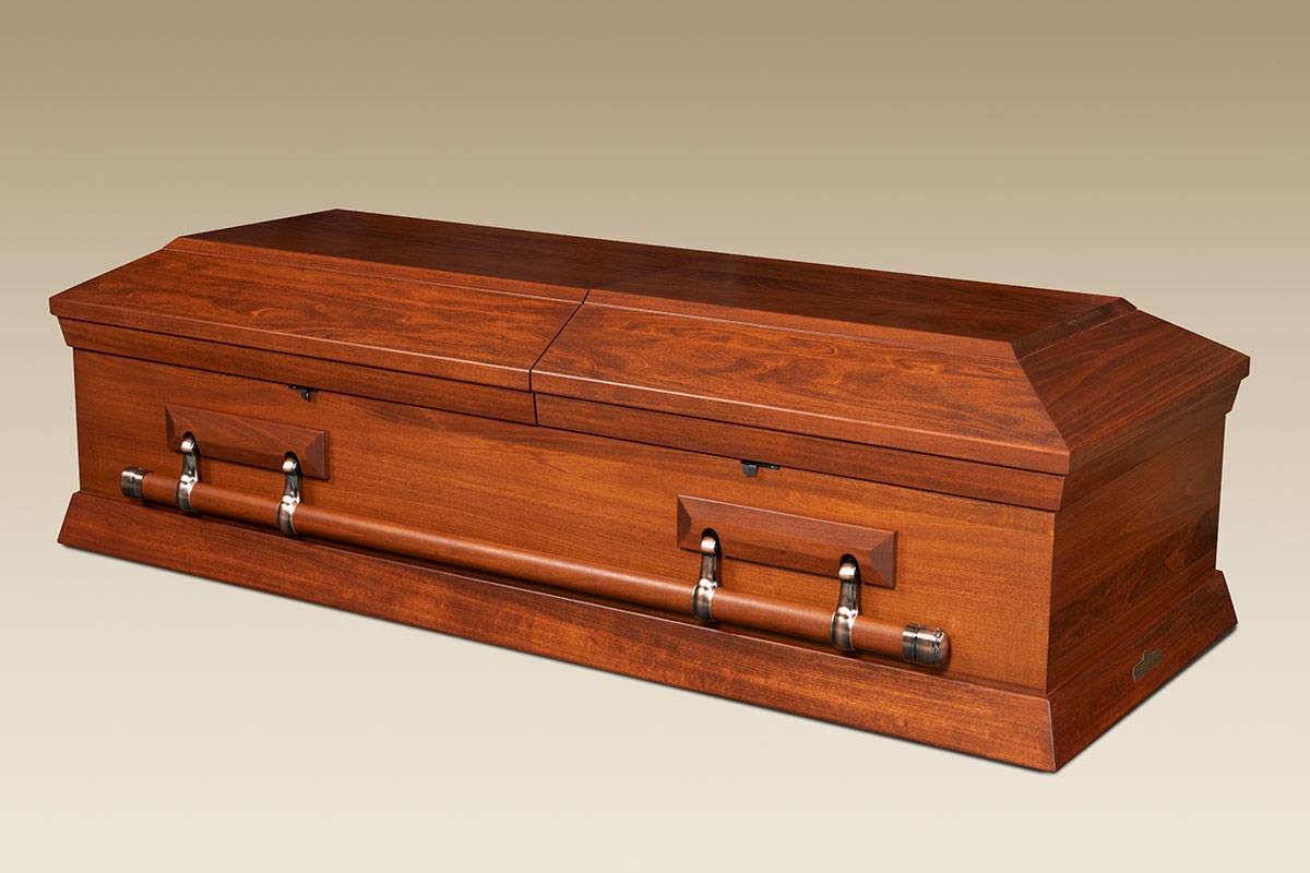 WCC500-EJ-Trachselwald-Juvenile-Casket-Closed