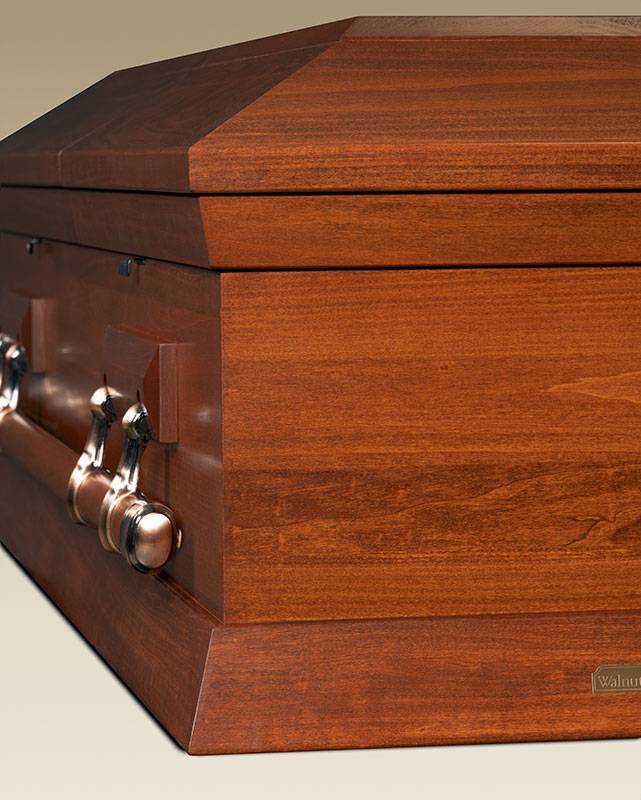 WCC500-EJ Trachselwald Juvenile Poplar Casket Detail